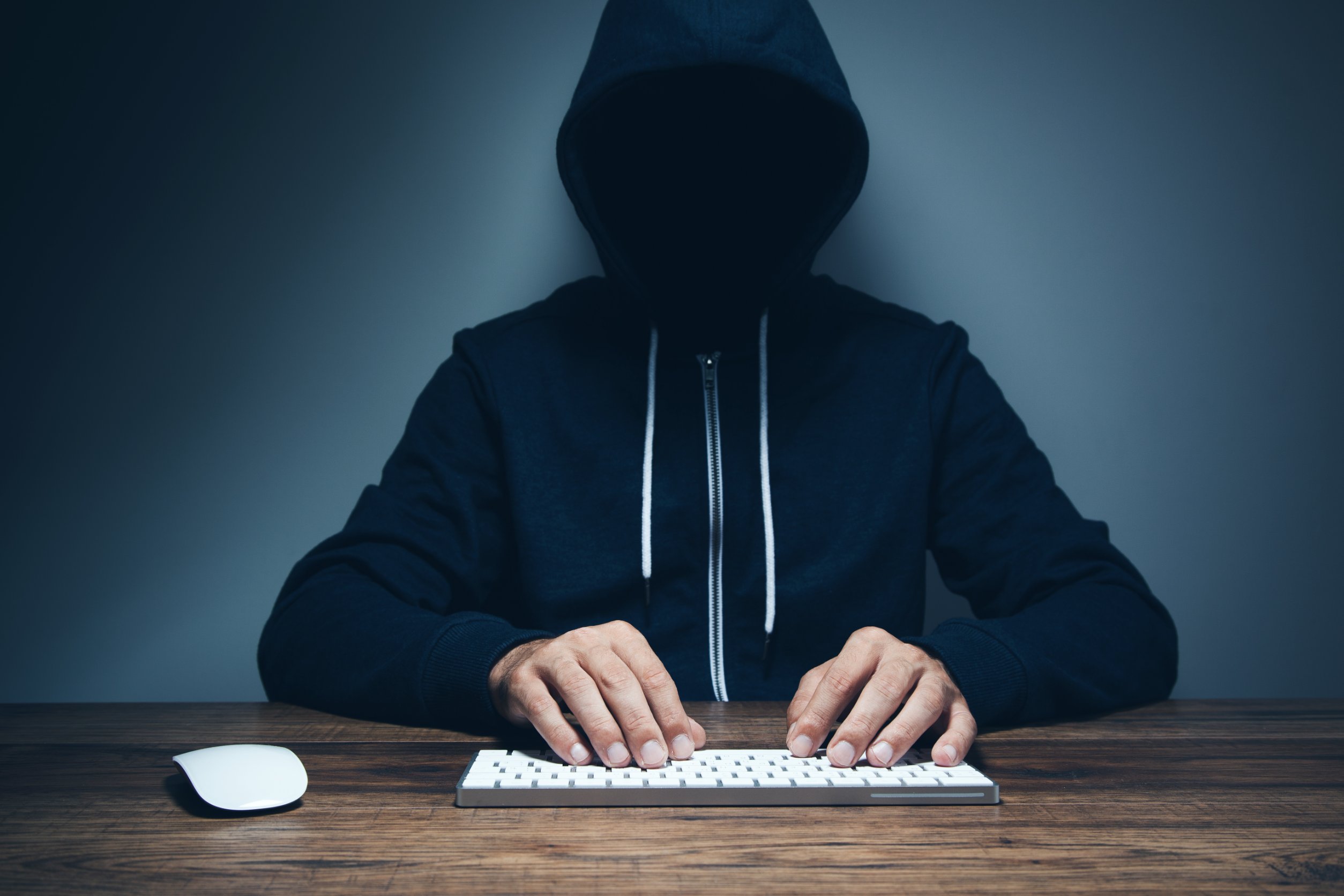 Hand hack. Протянуты руки хакера. Американские хакеры. Hand hack. Alone hacker.