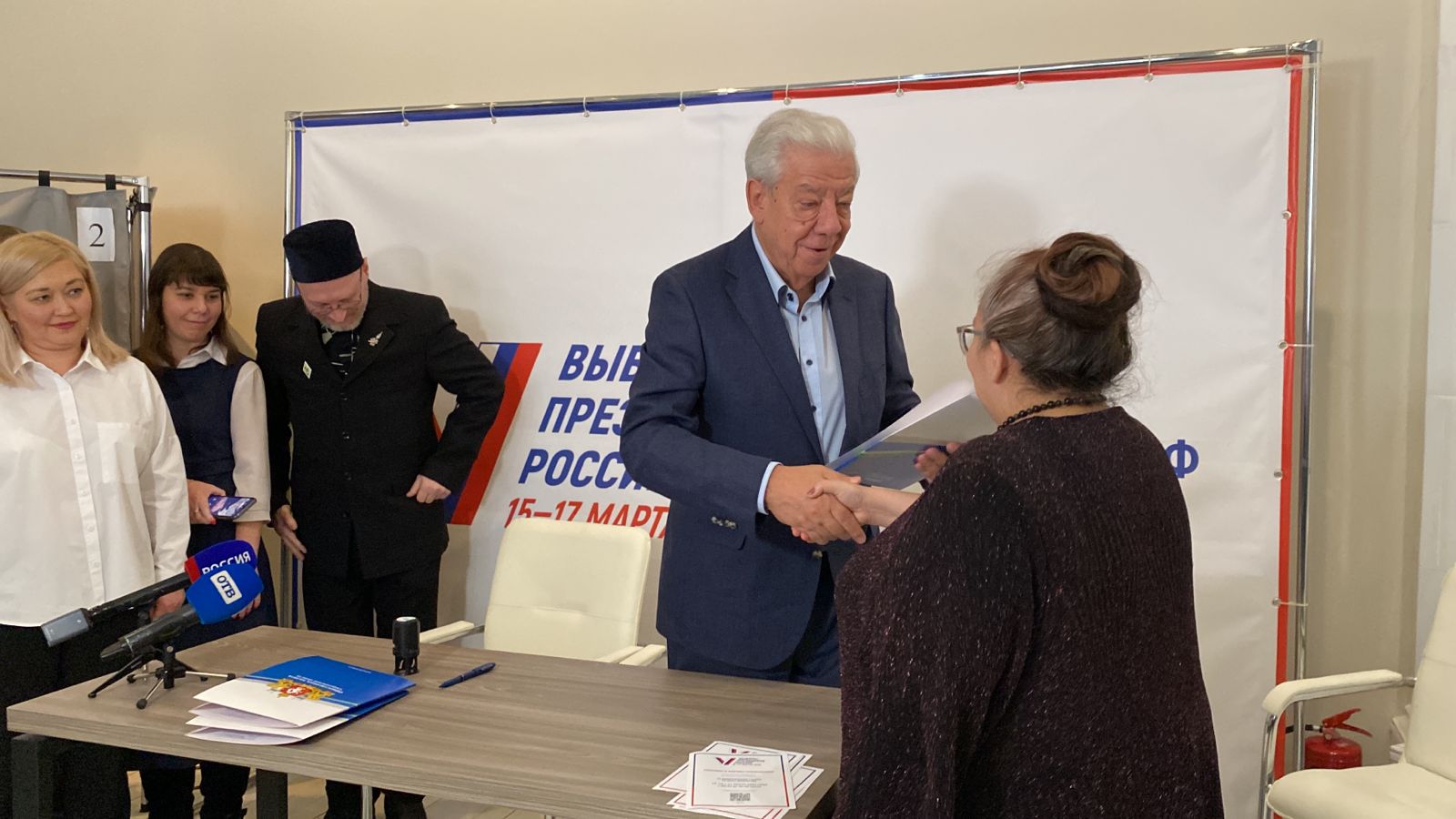 кто не может быть наблюдателем. кто не может быть наблюдателем. как стать наблюдателем на выборах. полномочия наблюдателя на выборах. кто не может быть наблюдателем.